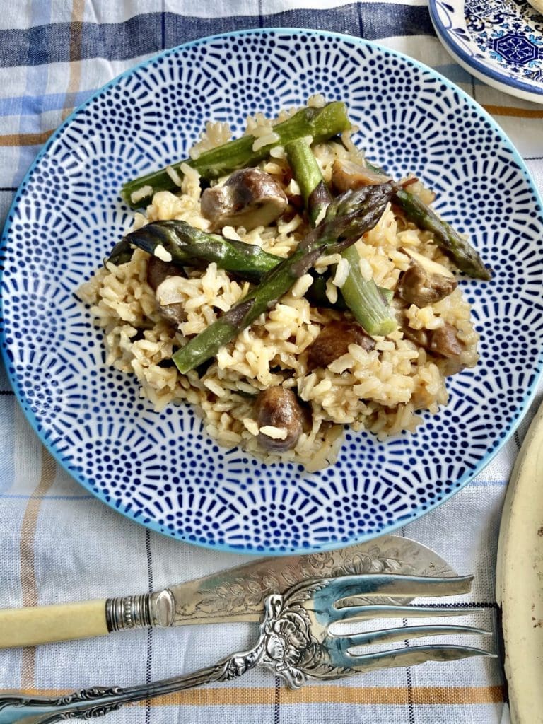 Asparagus and Mushroom Pilaf (Vegan)