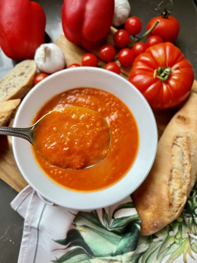 Roasted Pepper and Tomato Soup Roasted pepper and tomato soup