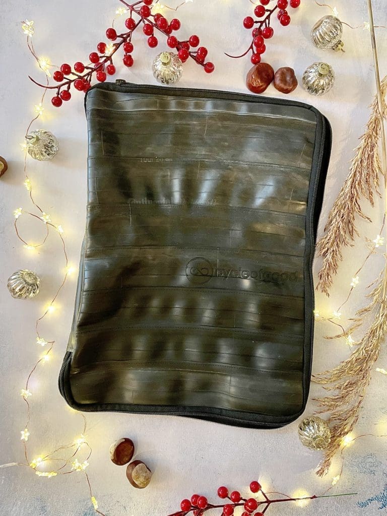 laptop case -sustainable Christmas gift guide