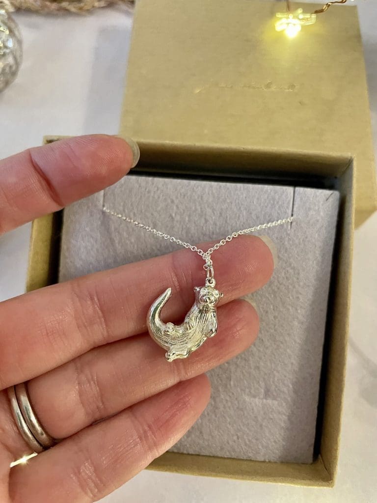 otter necklace