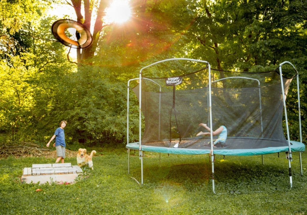 trampoline garden kids - Outdoor Play and Problem-Solving