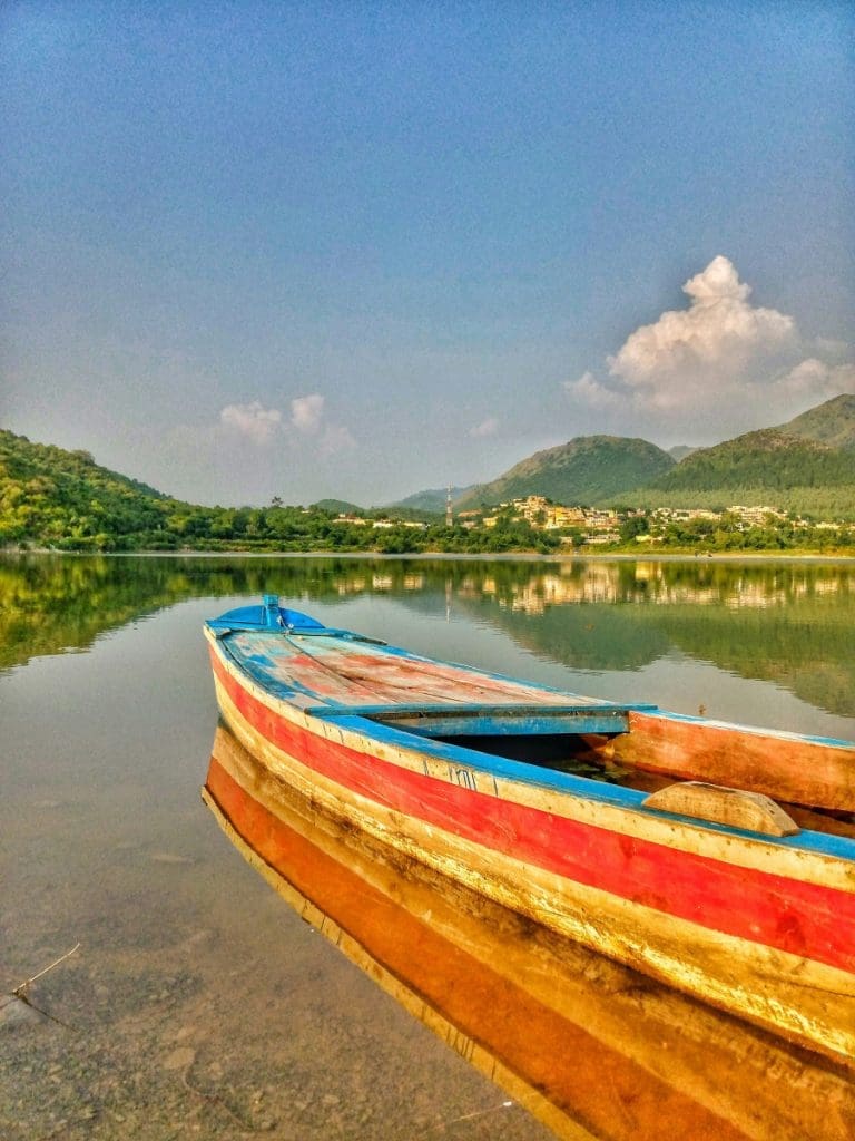 pakistan boat travel