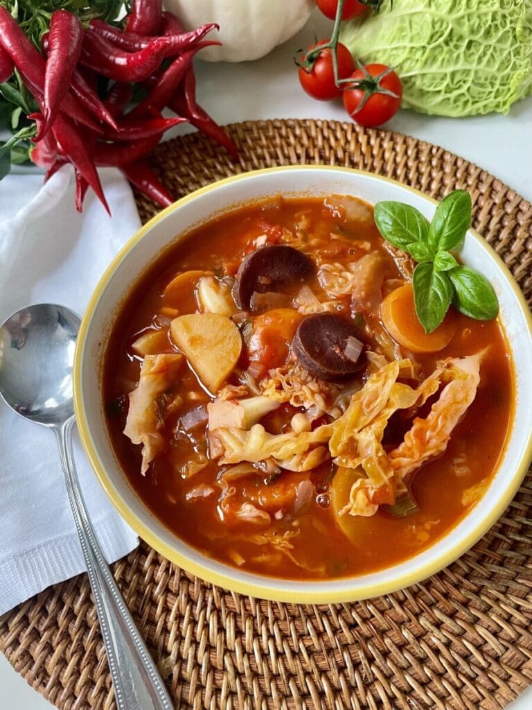 Vegan spicy cabbage soup