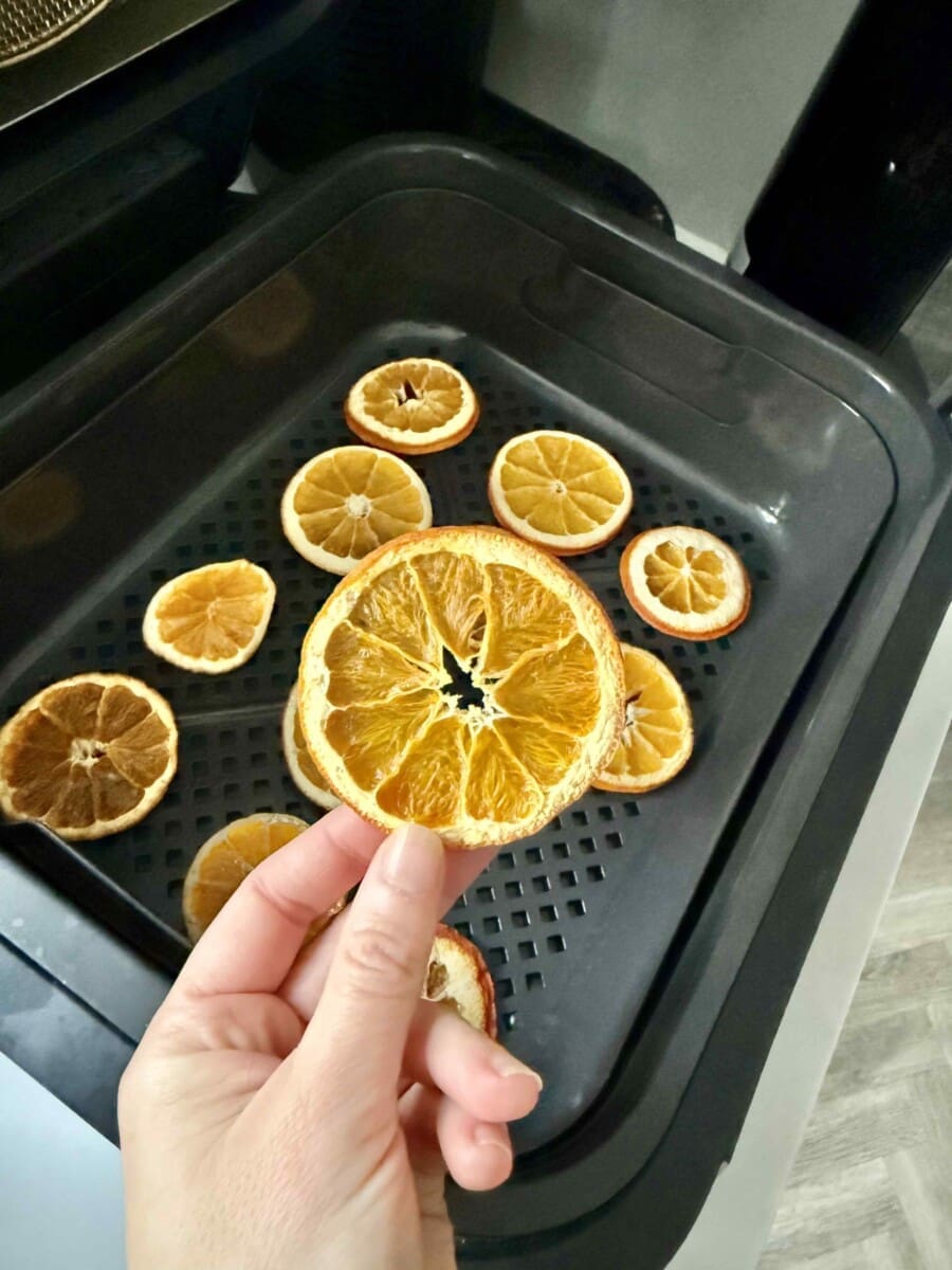 How to Dehydrate Oranges in an Air Fryer